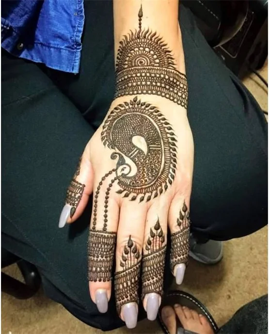 Fusion Inspired Flowing Back Hand Mehndi Design